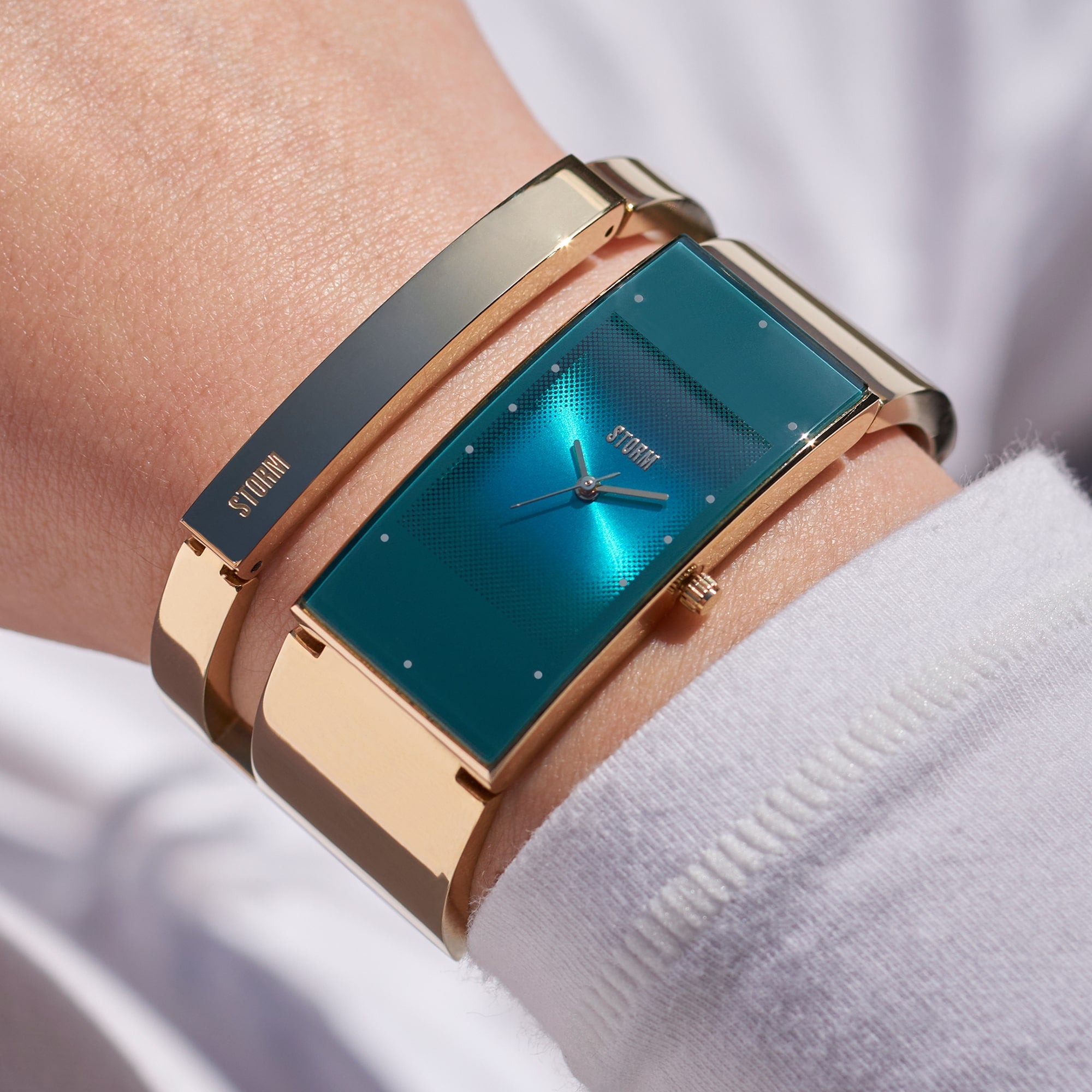 ALVARA GOLD TEAL